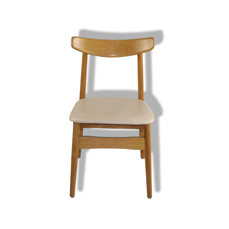 Many chairs