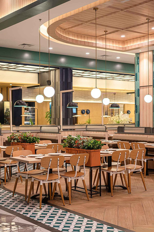 extendable restaurant dining table for banquet seating.png