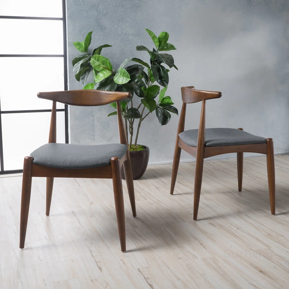 Illuminate Dining Moments: Start with The Perfect Dining Chair